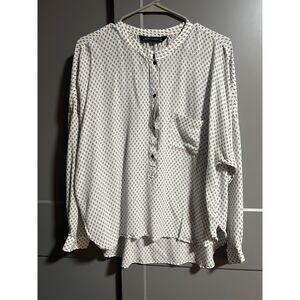 Zara Women Diamond Print Long Sleeve Henley Blouse White Large Career Work